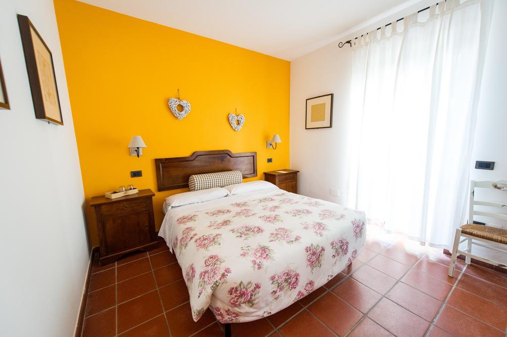 Agriturismo La Corte Del Lupo ノチェーラ・ウンブラ エクステリア 写真