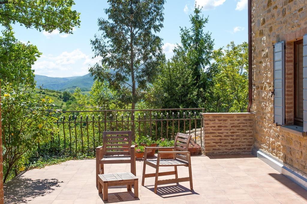 Agriturismo La Corte Del Lupo ノチェーラ・ウンブラ エクステリア 写真